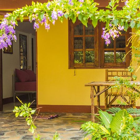 Ban Sabai Sabai Guest House كانتْشانابوري الغرفة الصورة