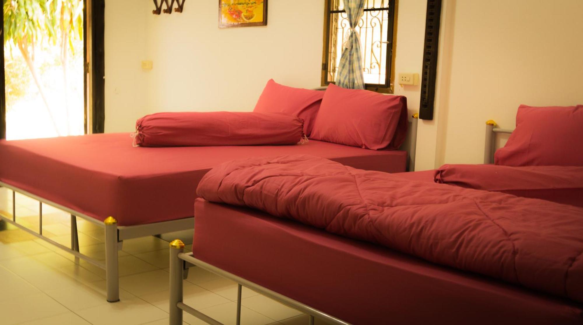 Ban Sabai Sabai Guest House كانتْشانابوري الغرفة الصورة