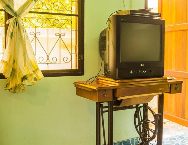 Ban Sabai Sabai Guest House كانتْشانابوري الغرفة الصورة