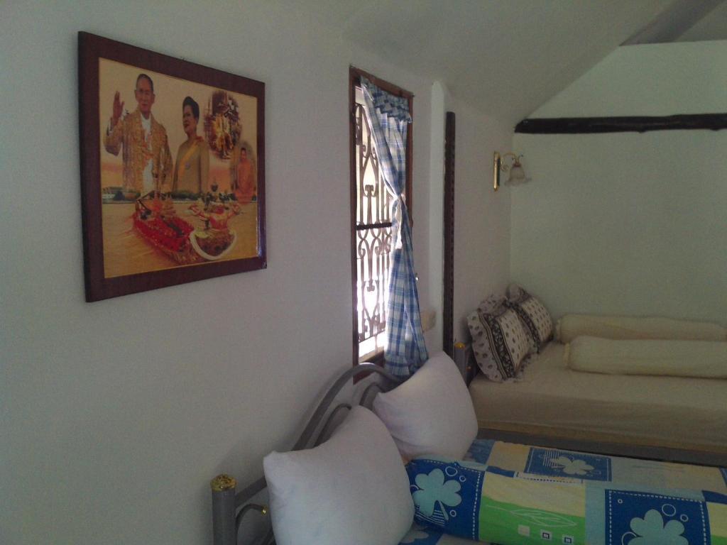 Ban Sabai Sabai Guest House كانتْشانابوري الغرفة الصورة